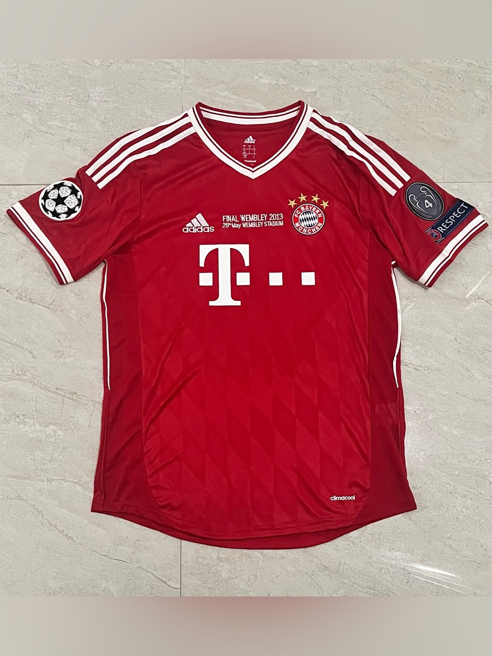 Bayern Munich 2013 UCL final kit - Ribéry #7 SIZE LARGE